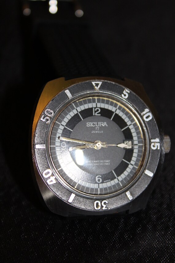 Sicura 17 jewels vintage watches sale