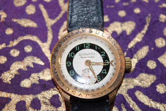 Bern Watch - Swiss Made - Unique Rotating Dial wi… - image 6