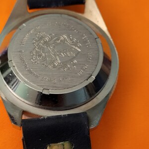 Lucerne de Luxe World Timer Dial Vintage Watch - Blue Dial - Swiss Made 1970's - In excellent condition image 9