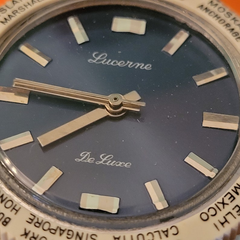 Lucerne de Luxe World Timer Dial Vintage Watch - Blue Dial - Swiss Made 1970's - In excellent condition image 1