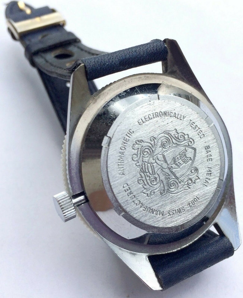 Lucerne de Luxe World Timer Dial Vintage Watch - Blue Dial - Swiss Made 1970's - In excellent condition image 8