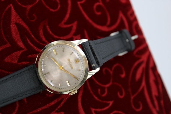 Bulova Vintage Classic  Dress Watch - Manual Move… - image 4