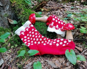 fly agaric socks - PDF knitting pattern