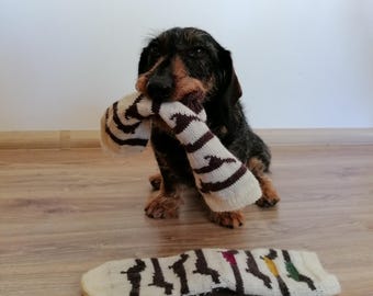 Wiener socks - dachshund motive socks - PDF Knitting pattern