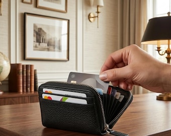 Cartera de cuero hecha a mano con cremallera y ranura para tarjetas: práctica y ligera, un regalo para él.