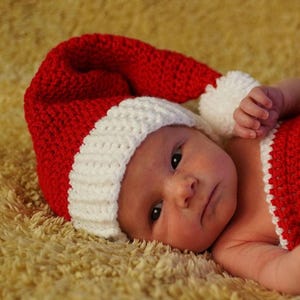 Bonnet de Noel bébé, accessoire photo nouveau-né, cadeau de Noël, premier Noël de bébé, bonnet de Noël, bonnet bébé au crochet, père Noël bébé garçon, père Noël petite fille image 1