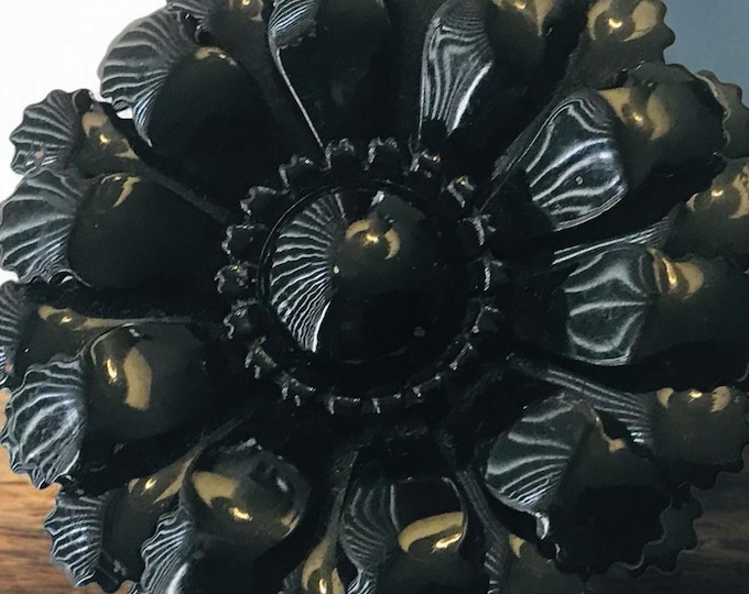 Vintage Elegant Metal Flower Power Pin, Shiny Enameled Black Floral Brooch, Retro 60s 70s Gerber Daisy Pin, Mid Century Lapel Hat Scarf Pin