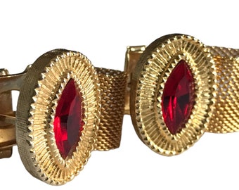 Vintage Cufflinks, Cufflink Retro, Multifaceted Red Oval, Gold-tone Setting, Gold-tone Woven Mesh Wrap Around Chain, Romantic Groom Gift