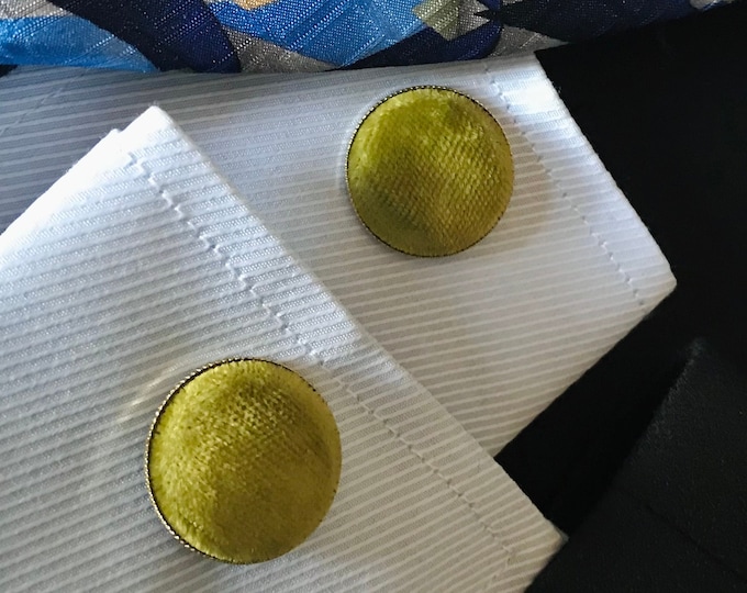 Vintage Moss Green Velvet Cuff Links, Round Velvet Mid Century Button Retro Cufflinks, French Cuff Classy Accent, Handsome Groom Gift,
