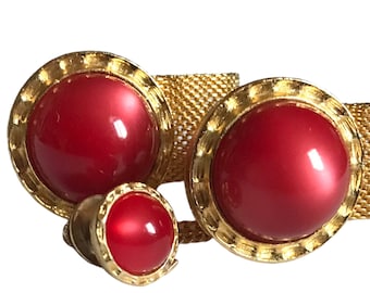 Vintage Cufflinks and Tie Pin Set, Cranberry Round Moon Glow Cabochon, Gold-tone Mesh Chain, Premium Retro Cufflink Set, Event Formalwear