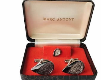 Mid Century Modern Silver-tone Pear Shaped Vintage Cufflinks and Tie Pin Set Minimalist in Original Box