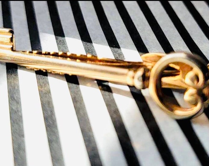 Vintage Tie Clip, Goldtone Key, Mid Century Modern, A Key Touch of Retro, Classic Design, Formal Tie Accessory, Key to Your Heart Groom Gift