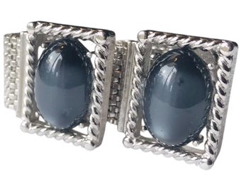 Wrap Silver-tone Vintage Cuff Links, Retro Mid Century Mod Fashion, Mesh Chain Feature, Gray Cabochon Oval in Stone Rectangular Roped Frame
