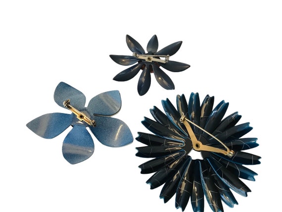 Vintage Metal Flower Pins, Three Enameled Colorfu… - image 4