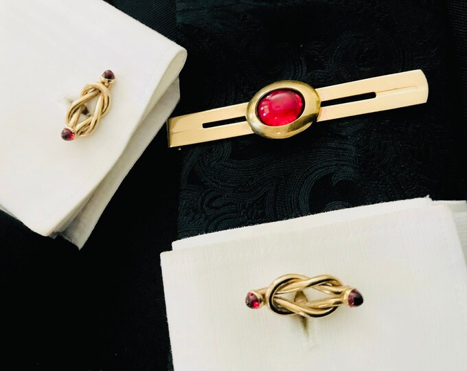 ALWAYS RETRO Vintage Cufflinks, Tie Bar Set Red and Goldtone, Forever LOVE knot