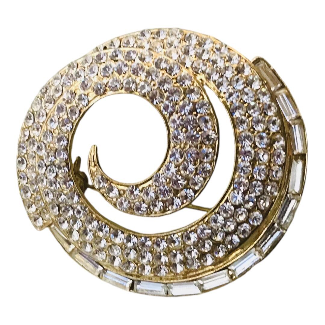 Beautiful Vintage Pin, Circular Pavé Rhinestones With Baguette Edge ...
