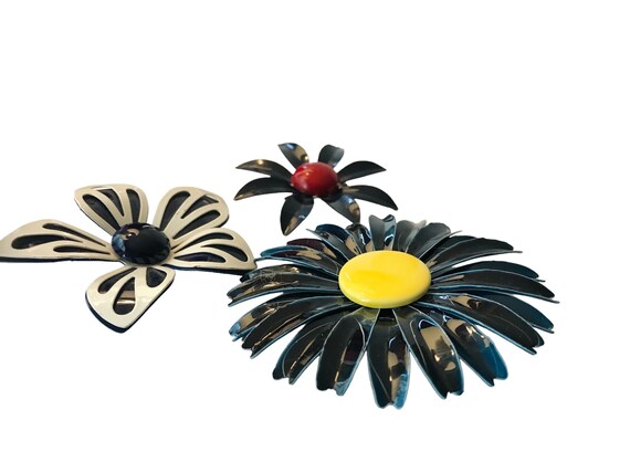 Vintage Metal Flower Pins, Three Enameled Colorfu… - image 3