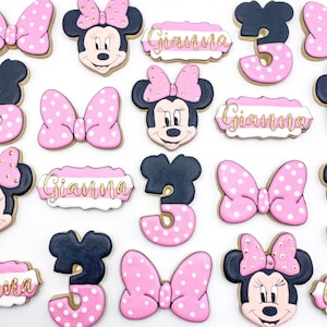 Galletas de Minnie Mouse, una docena de galletas, galletas personalizadas de Minnie Mouse, galletas de cumpleaños, galletas con glaseado real