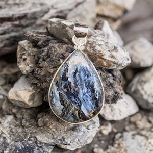 Blue Pietersite Pendant Necklace , Pietersite Pendant , Healer Crystal Necklace, Blue Stones , Gift for Her , Small Stone Pendant Necklace