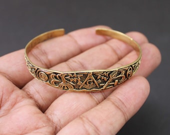 Handcrafted Brass Cuff Bracelet / Solid Brass Bangle / Adjustable Cuff Bracelet / Open Boho Bangle / Handmade Jewelry / Women's Jewelry