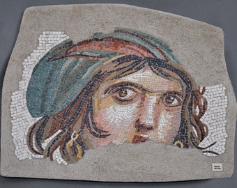 Mosaïque de « La Fille Gitane » de Zeugma - Réplique antique gréco-romaine - Tessarae en pierre naturelle