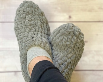 Handknit Slipper Socks: Chunky Unisex Indoor Slippers