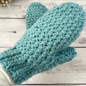 Handmade Knit Mittens: Bulky Unisex Winter Gloves