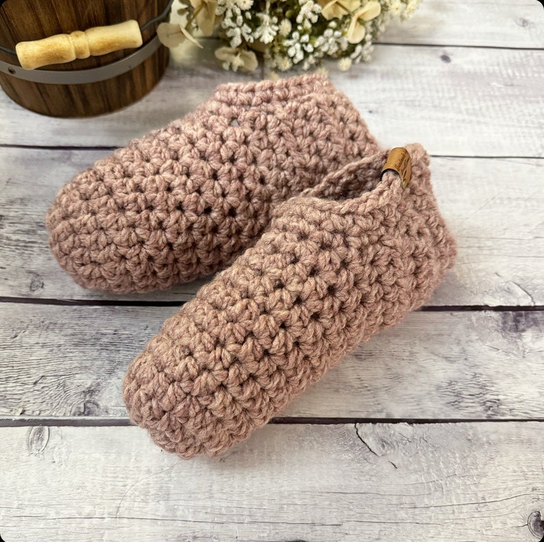 Knit house shoe, Warm footwear for adults, Homemade slippers Valentine gift, Cozy crochet socks, Gender neutral slip on, Soft bedroom sock image 6