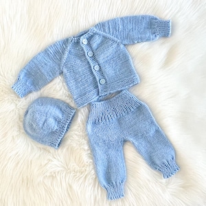 Baby Strickjacke mit Hose