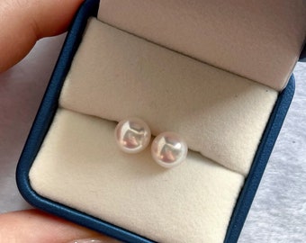 Top Akoya pink pearls studs earrings | Flawless round-shape | Sea pearls | 18k gold