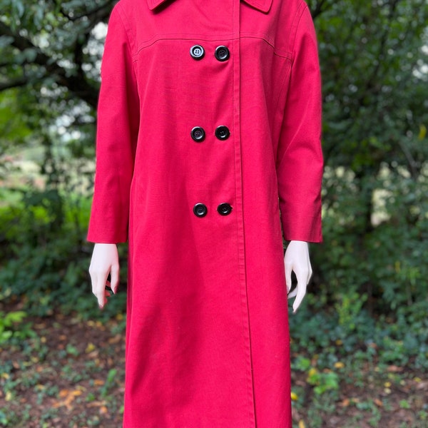 Red London Fog Trench Coat, sz med/lg