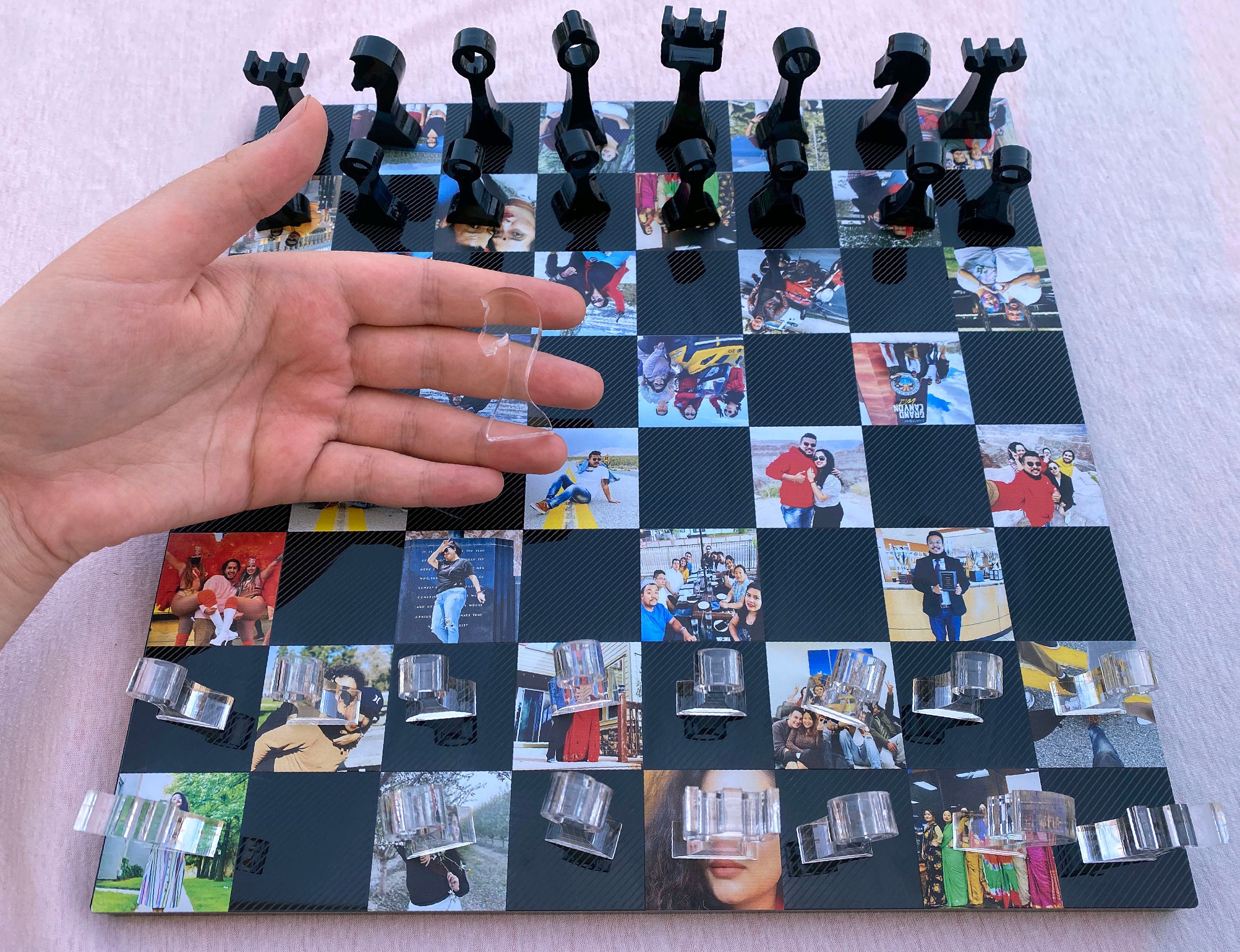 Chess set my folks got me for Christmas - looks familiar! 🙂 : r/aoe2