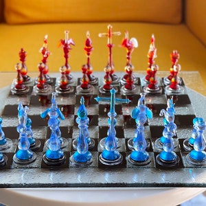 Handgemachtes Murano Glas Schach Set: Orange & Blaue mundgeblasene Glasfiguren