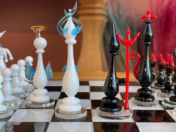 Luxury Unique Chess Set Handmade Murano Glass Chess Board and 