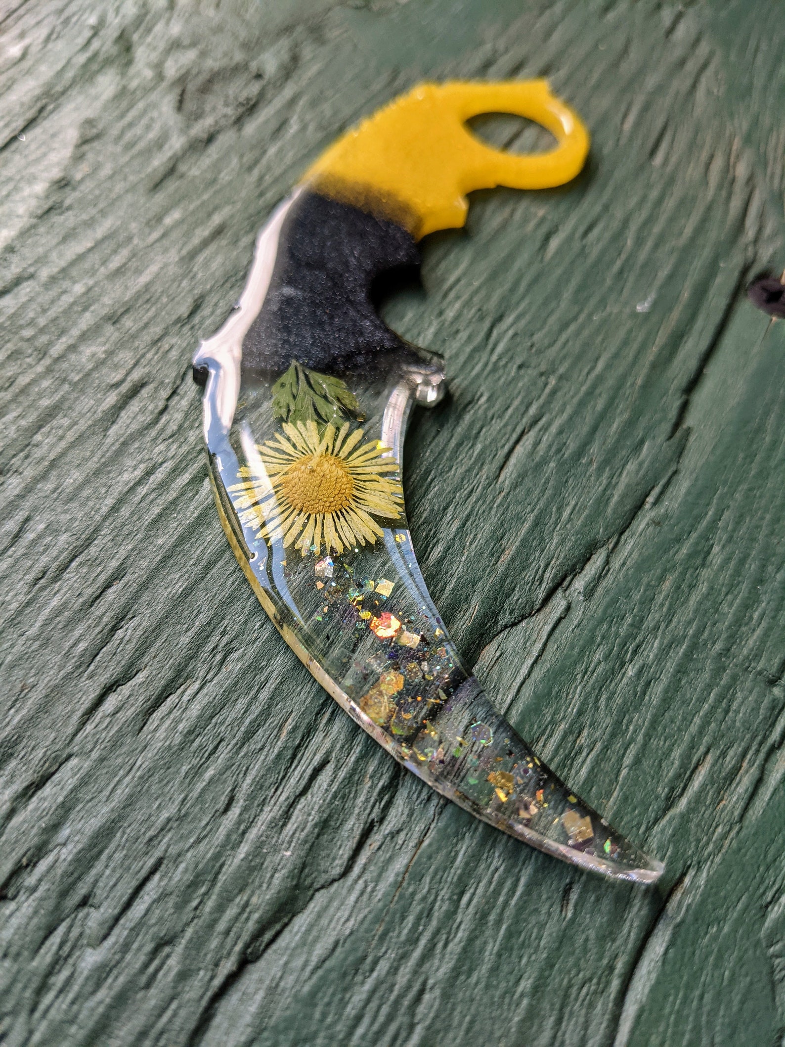 Black and Yellow Flower Knife Daisy Blade Iridescent Etsy