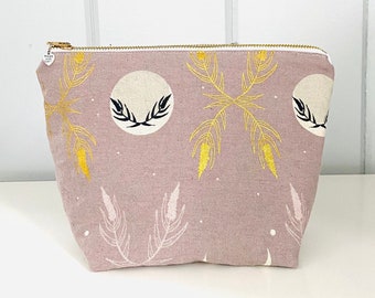 flat bottom makeup bolsa