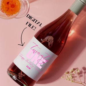 DIGITALE aangepaste juridische AF 21e verjaardag roze girly eindelijk 21 eenentwintig leuke wijnflesetiket grappig leuk cadeau voor haar cadeau aanwezig