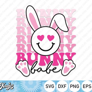 Może przedstawiać: Różowy i biały królik z sercami zamiast oczu i różowym napisem "RUNNY babe". Królik nosi różowe kapcie królicze z trzema palcami. Tło to gradient różu.