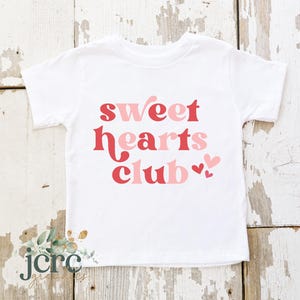 Sweet Hearts Club-svg | Retro Valentijnsdagontwerp voor haar | Perfect voor sublimatie, zeefdruk, DTF-overdrachten, HTV | Digitaal snijbestand