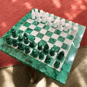 White Marble Chess Set Pieces Chess Board Hand Carved Queen Gambit High-quality Premium Malachite Gemstone Art Decorative Personalized Gifts