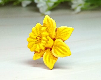 Daffodil Brooch, Daffodil Gift, Daffodil Pin Badge, Handmade Jewellery, Welsh Yellow Flower, St David's Day, Memorial Gift, Keepsake Gift