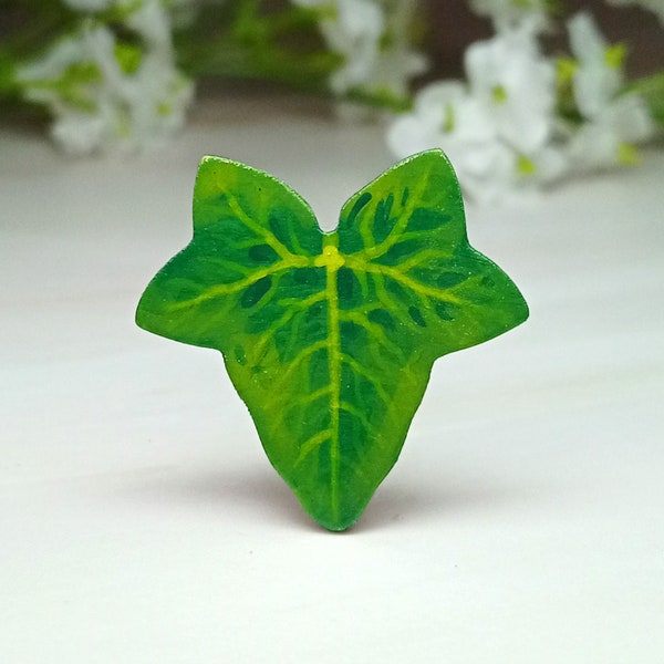Ivy Pin, Handmade Ivy Leaf Brooch, Personalised Gift For Newlyweds, Winter Badge, Unique Gift, Little Wooden Leaf, Hand Painted Magnet Gift