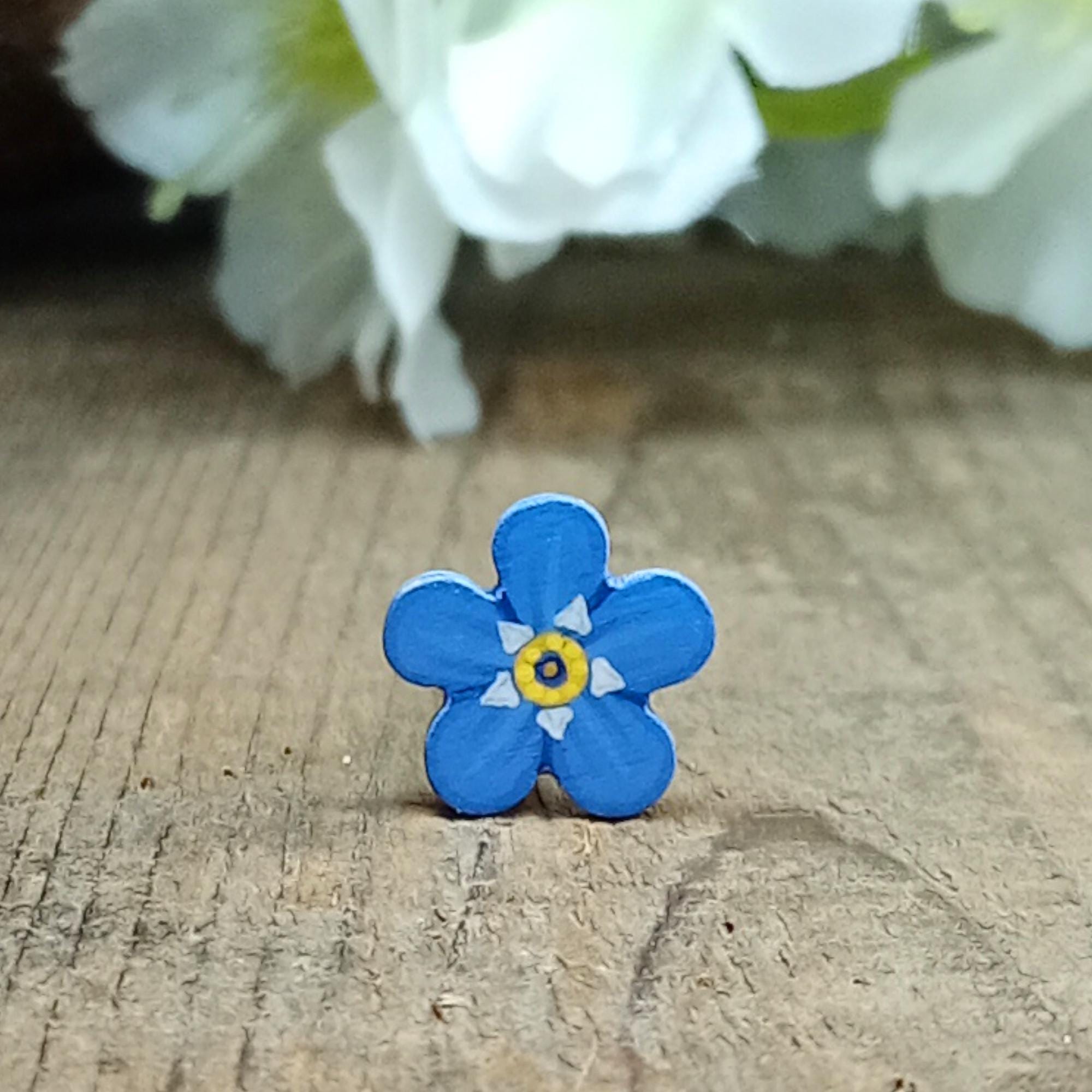 Broche Vintage Camée Fleur Forget Me Not Porcelaine Blanche Ton Doré - Occasion