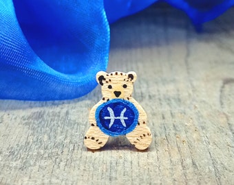 Pisces Zodiac Gift, Handmade Star Sign Pin, Horoscope Badge, February Birthday, March Birthday, Astrology Jewellery, Cute Tiny Bear Brooch