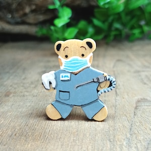 Insignia de enfermera dental, pin de oso dentista hecho a mano, regalo de graduación de dentista, regalo de agradecimiento, imán de enfermera dental de nuevo trabajo, pequeño broche de peluche