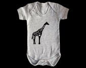 Unisex grey baby grow with unique Giraffe design in black. 100% cotton. Free personalisation available. Multiple fonts.