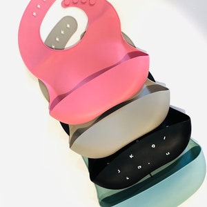 Silikon-Bib | Baby-| |m | Baby Geschenk | Kleinkind Geschenk | Schwarzes Baby-| Baby Junge Geschenk | Baby Mädchen Geschenk | 1. Geburtstagsgeschenk