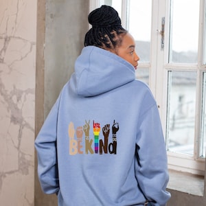 Be kind Pullover, Hoodies, T-Shirts gestalten mit deinem Bügelbild für Diversität und Vielfalt, einzigartige Geschenkidee Bild 2