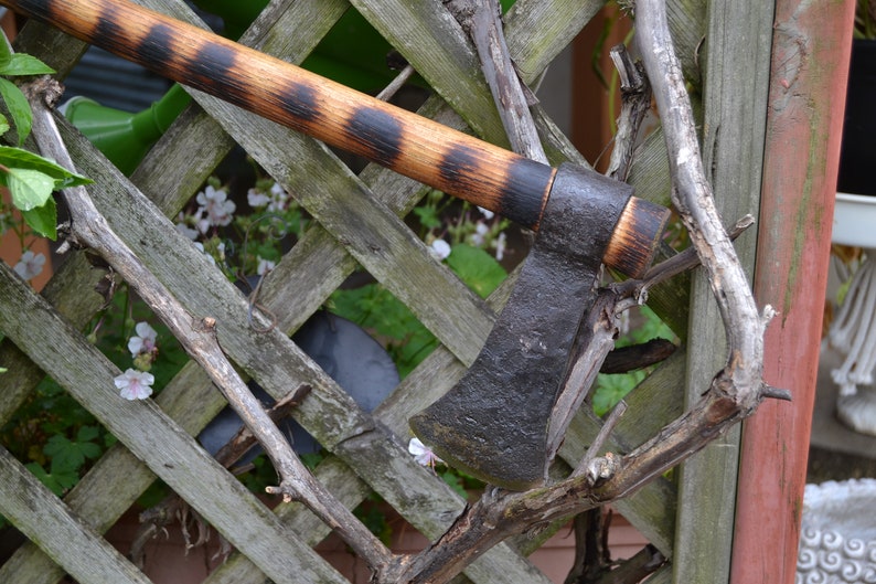 Hand Forged Tomahawk image 3
