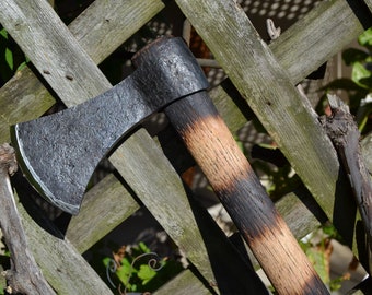 Hand forged tomahawk